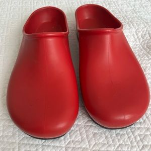 Sloggers Clogs Size 8